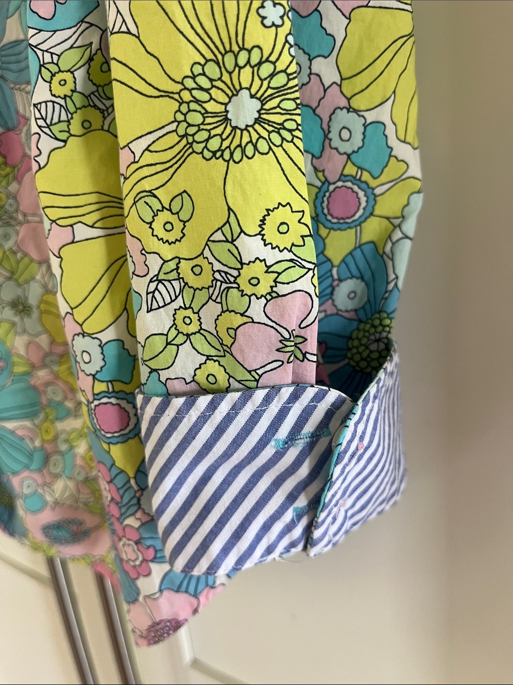 Talbots Retro Pastel Floral Button-Down in Pink, Blue & Yellow size Large Petite - Picture 3 of 8